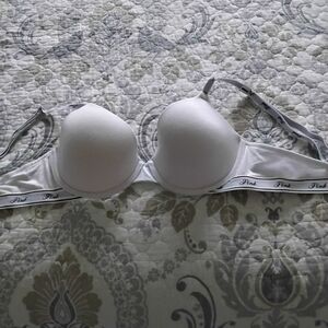 PINK Victoria's Secret White Underwire Bra Intimates & Sleepwear